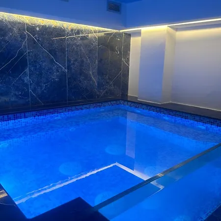 Marilouiz * カラマタ