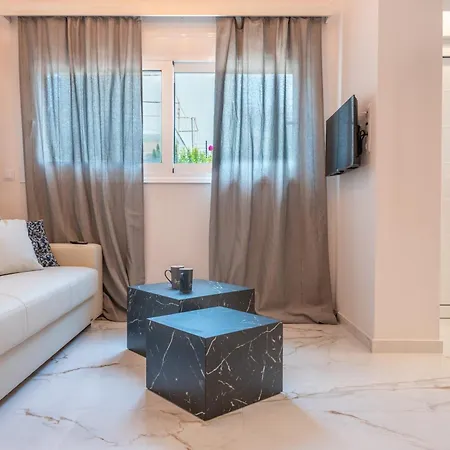 Apartment Marilouiz Kalamata