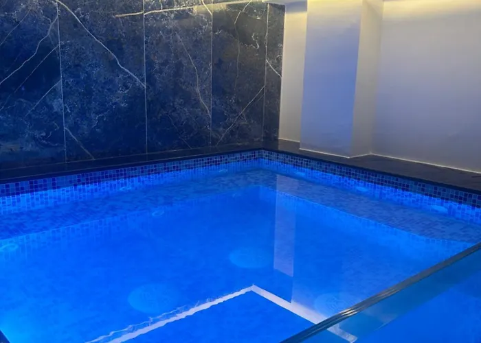 Marilouiz * Calamata